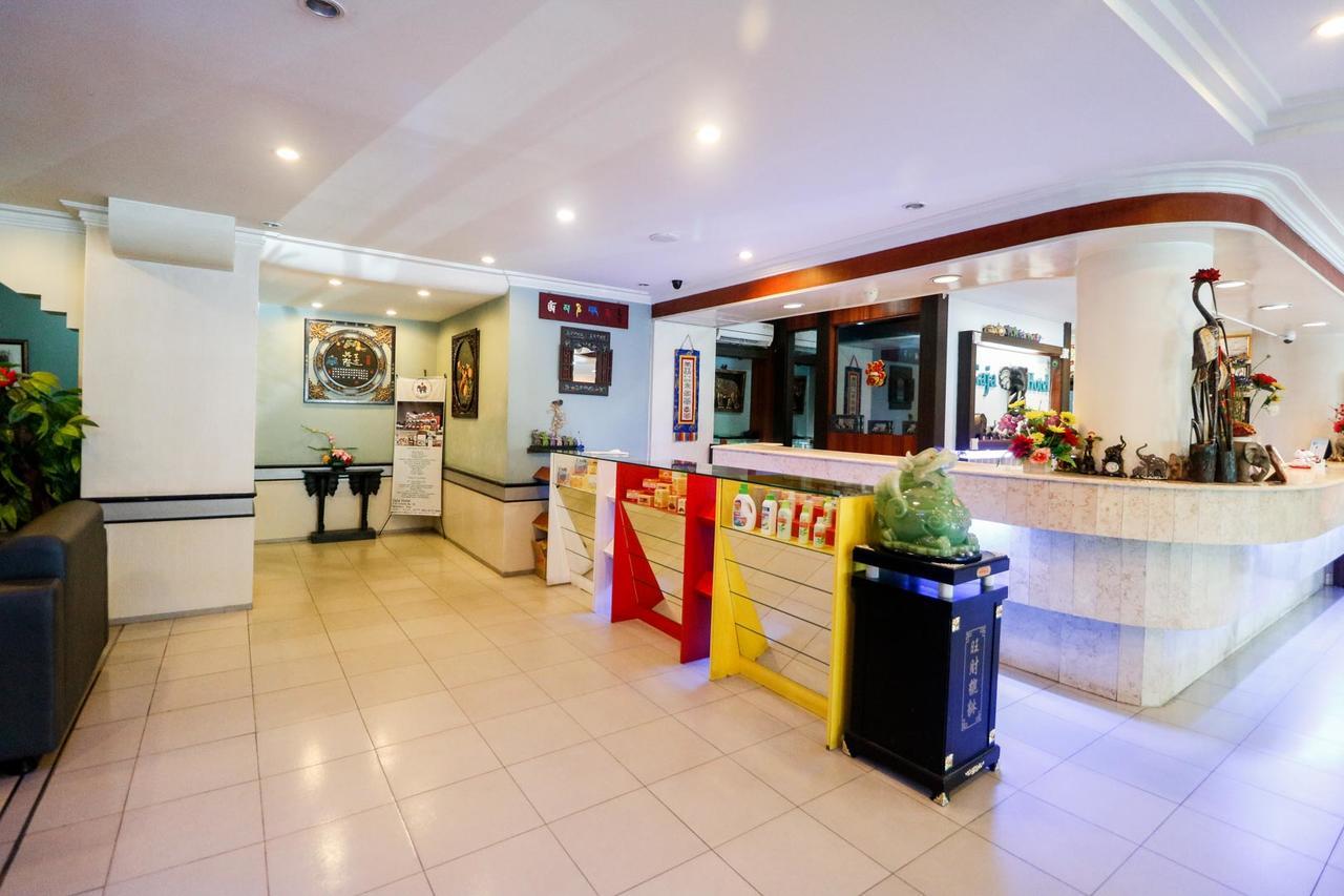 Reddoorz Plus @ Jalan Dr Sutomo Пеканбару Екстериор снимка