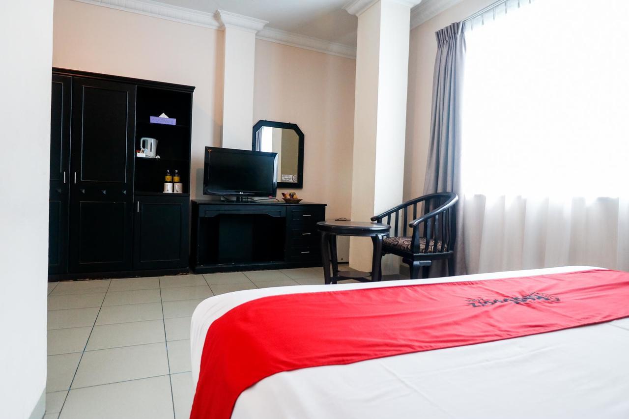 Reddoorz Plus @ Jalan Dr Sutomo Пеканбару Екстериор снимка