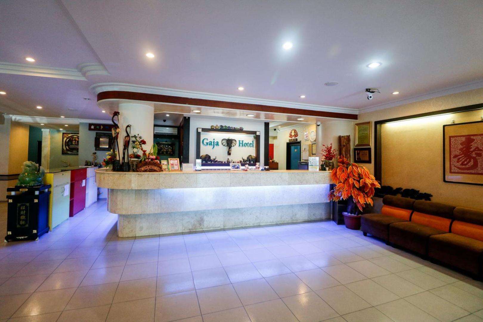 Reddoorz Plus @ Jalan Dr Sutomo Пеканбару Екстериор снимка