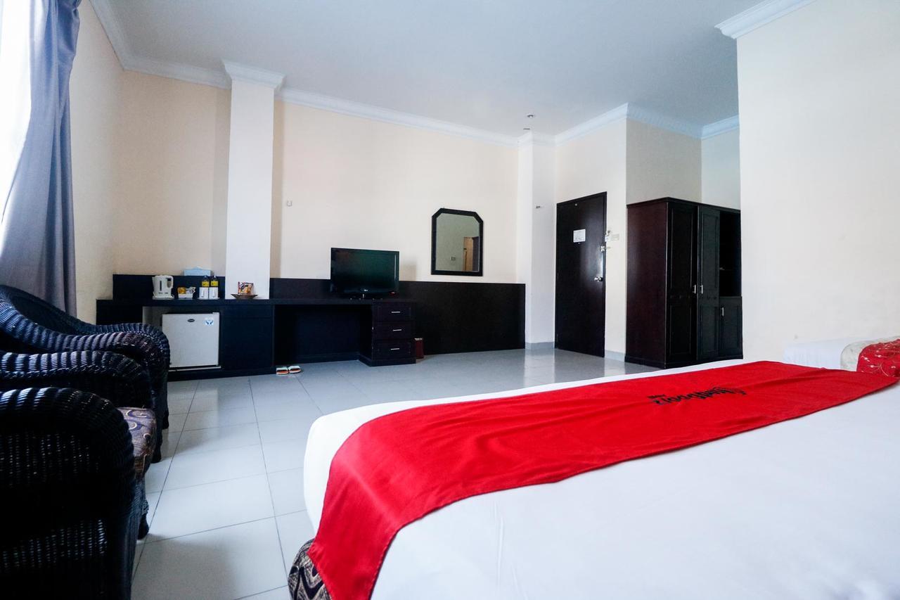 Reddoorz Plus @ Jalan Dr Sutomo Пеканбару Екстериор снимка